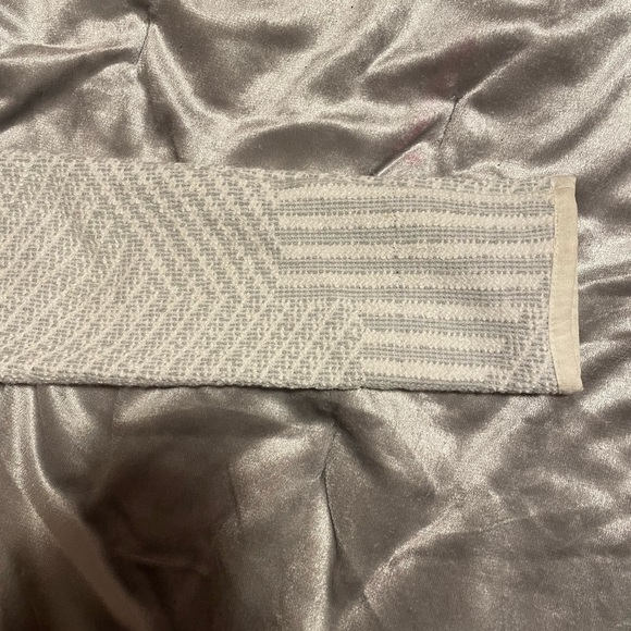 Sweater - Picture 3 of 3